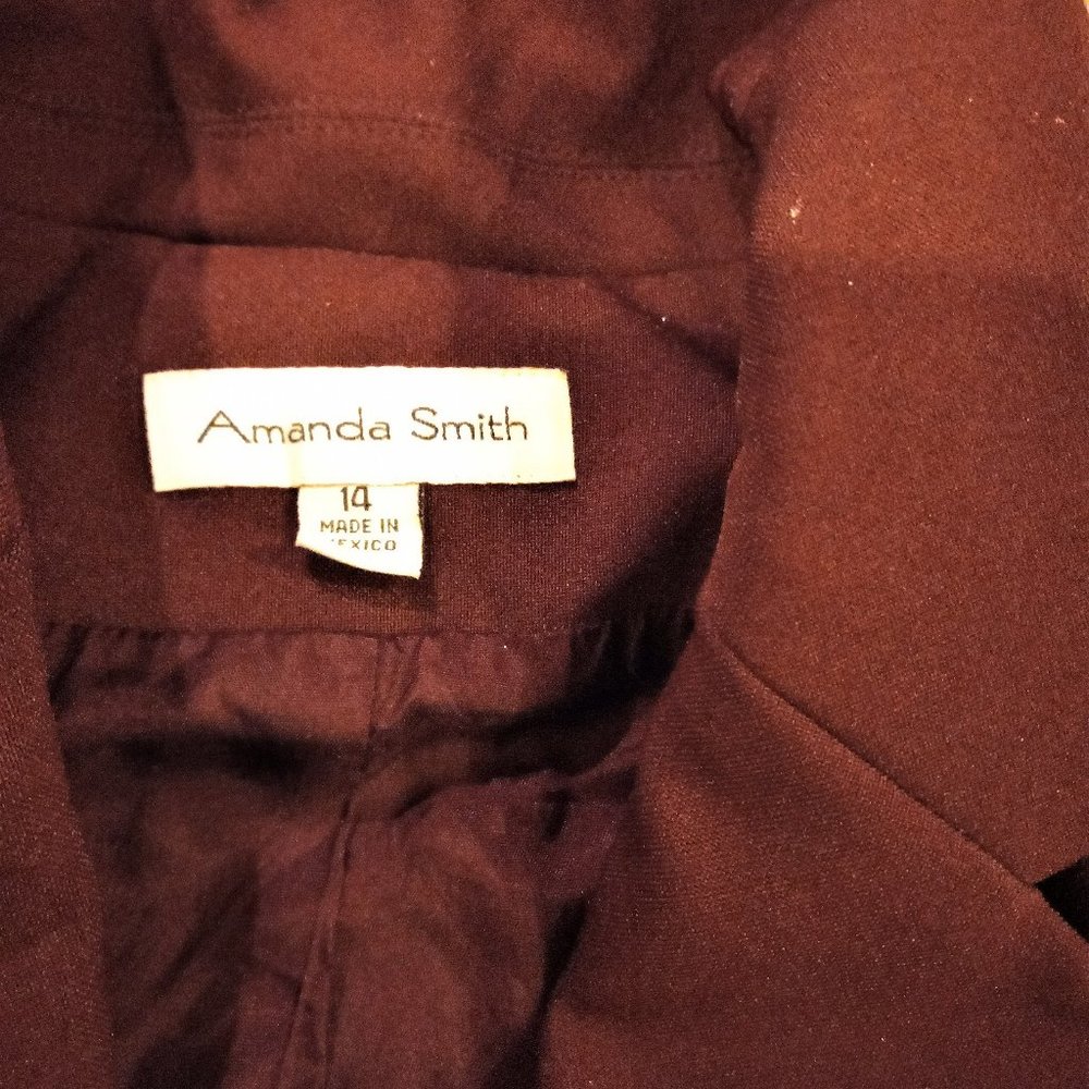 Designer 2- piece ladies suit , skirt and blazer